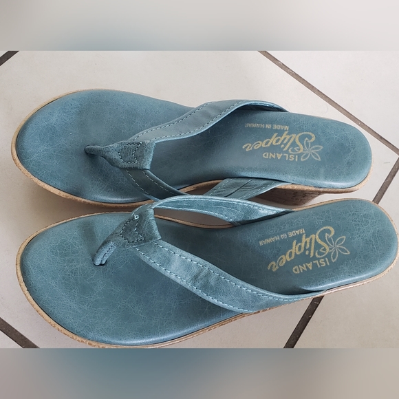 Ladies Island Slipper brand wedge sandals - Picture 2 of 2
